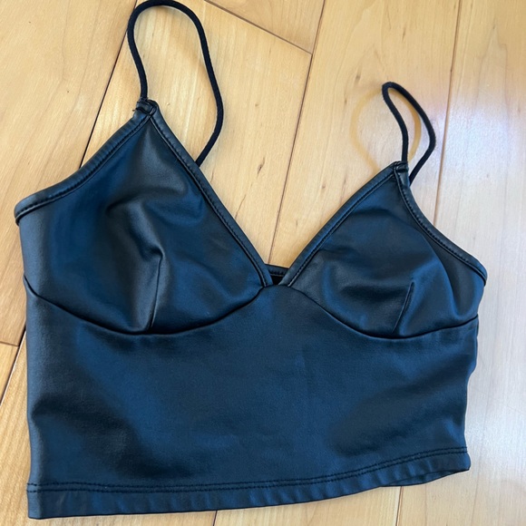 SHEIN Bundle Of 3 Crop Tops XS - Picture 7 of 14